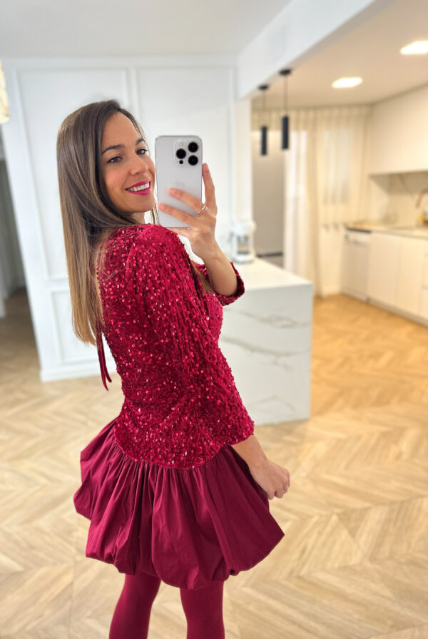 Vestido Vino Corto Globo Brillos - Imagen 2