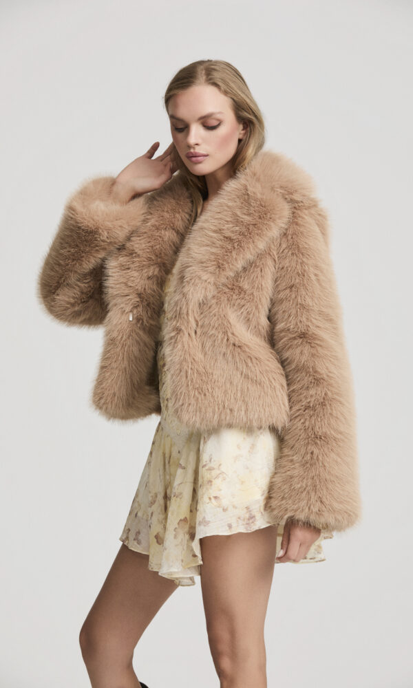 Chaqueta Corta Pelo  Caramel